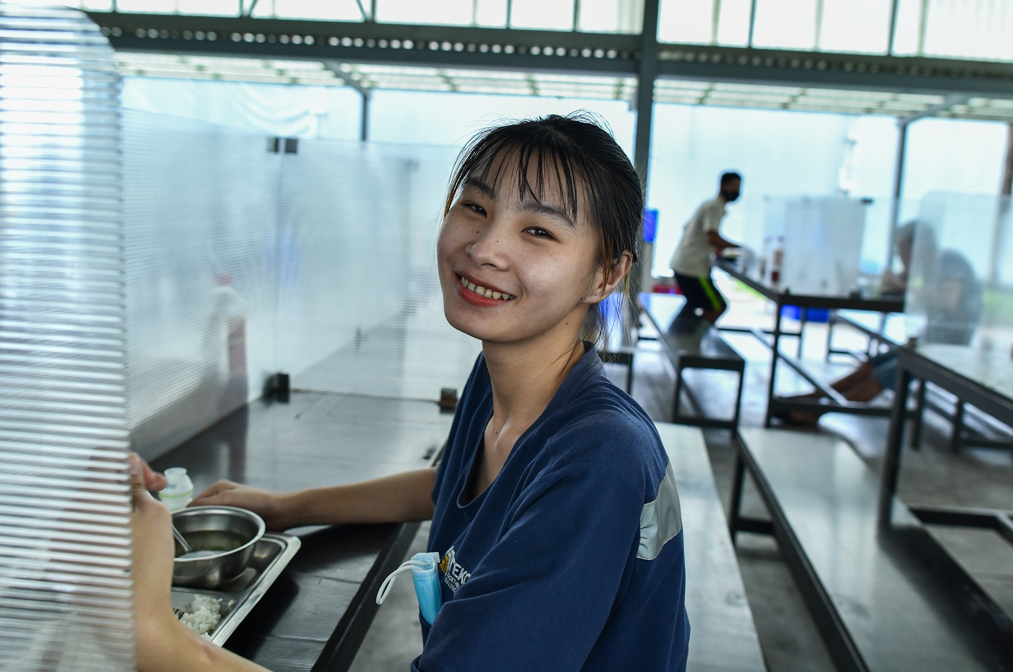 Binh Duong no luc de nguoi lao dong co Tet tuom tat hinh anh