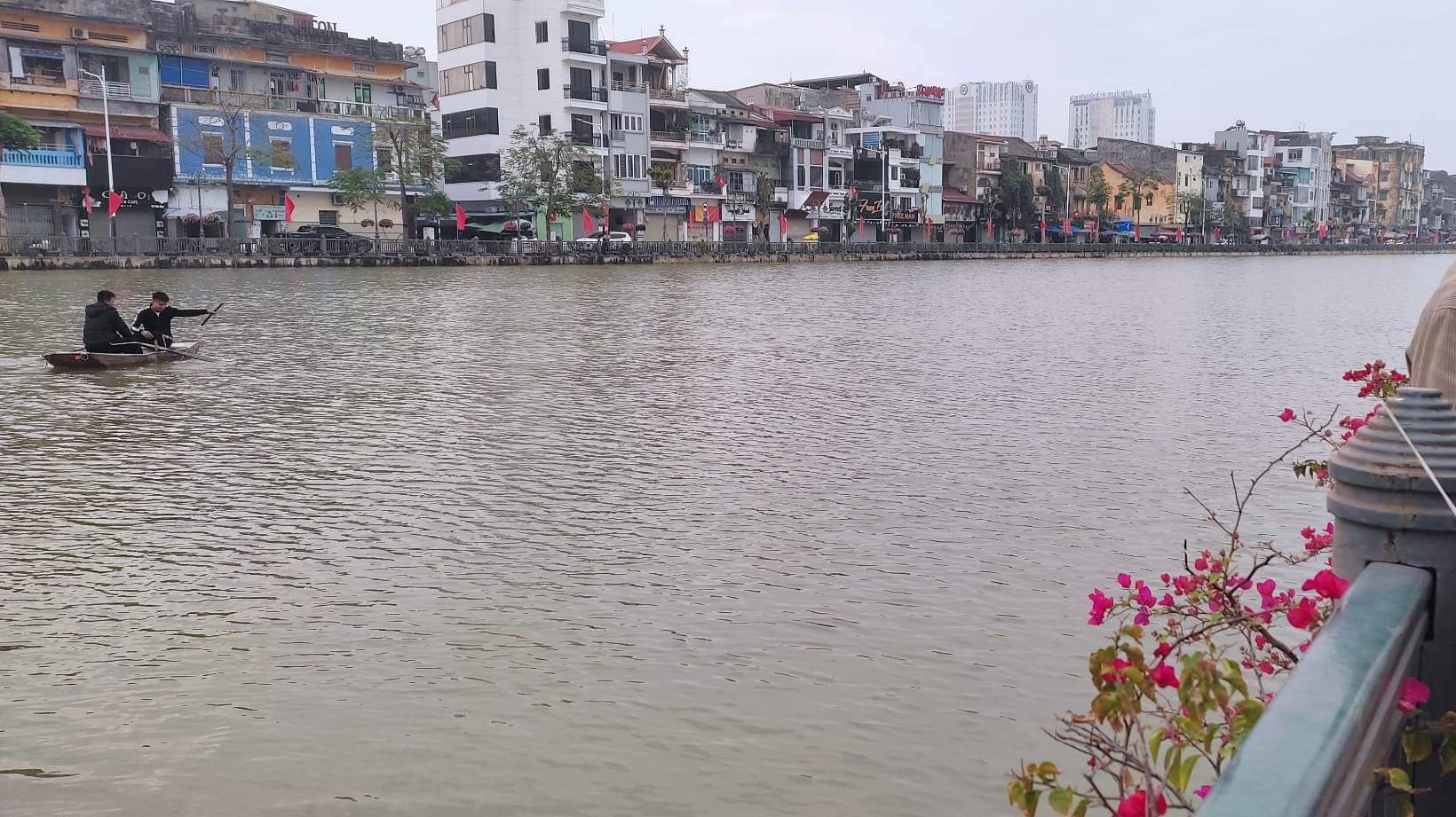 Doi nam nu nhay song tu tu o Hai Phong hinh anh