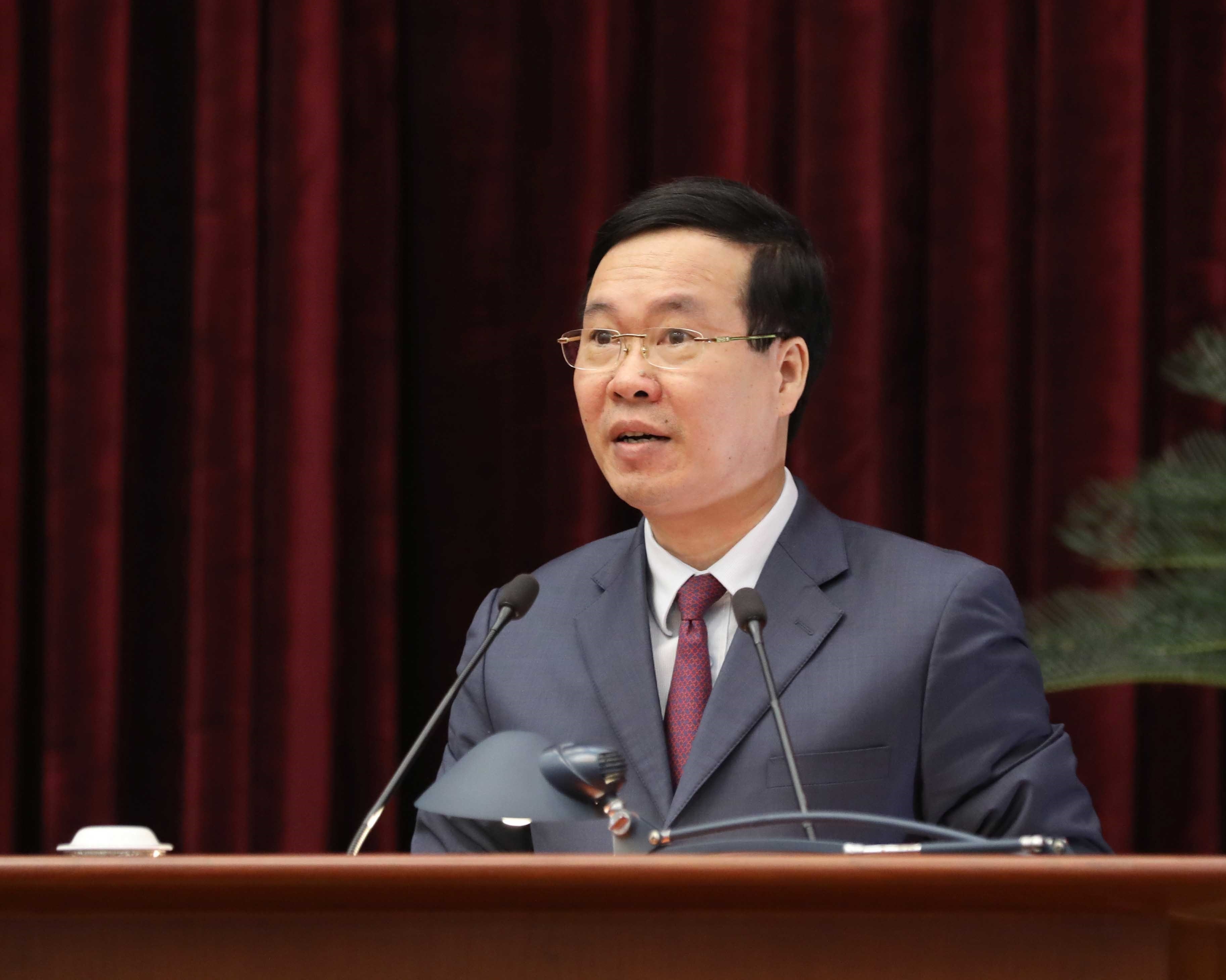 dai bieu tri thuc anh 1