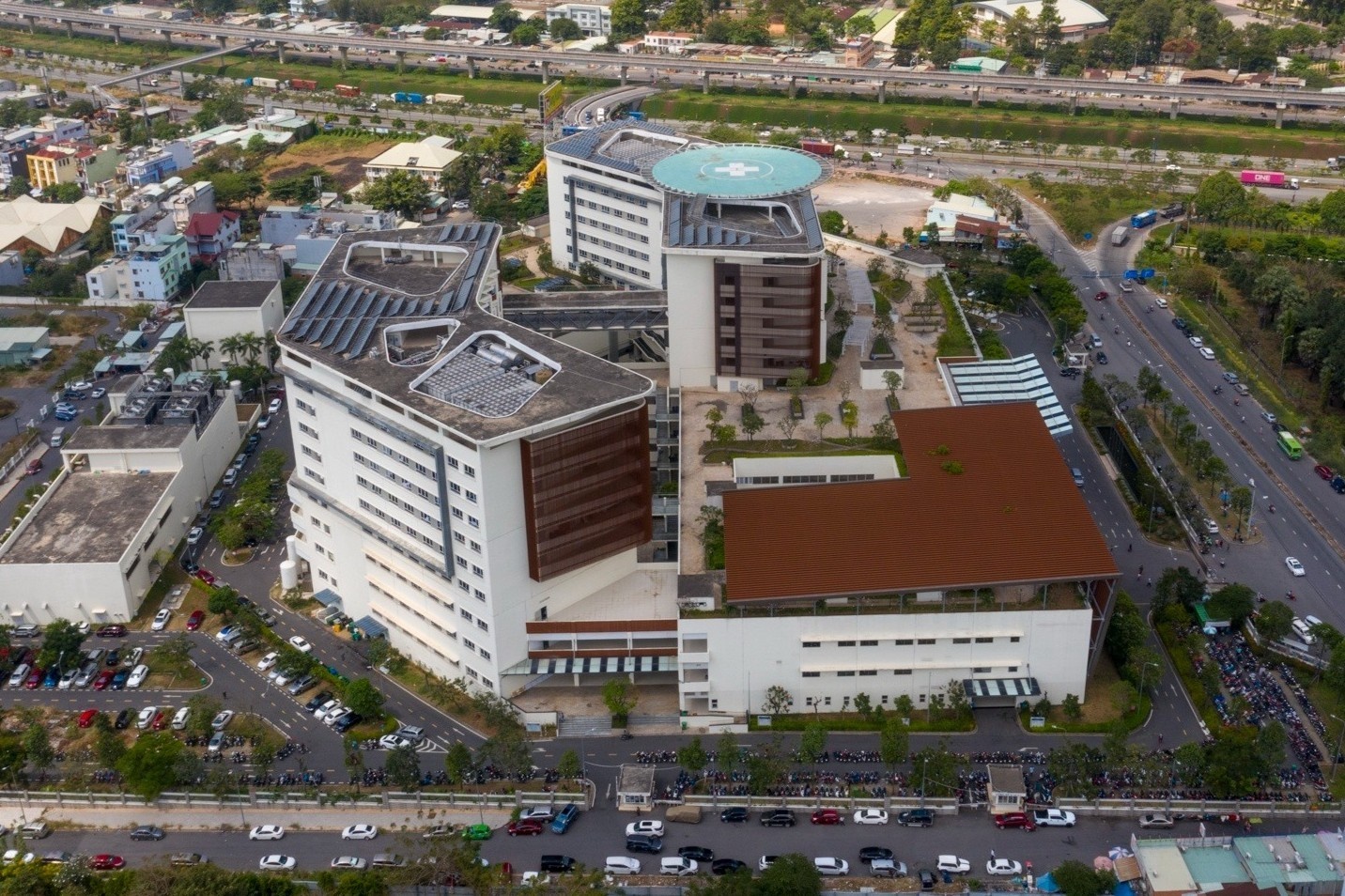 TP.HCM bo quy dinh khong xay moi benh vien, truong dai hoc o noi thanh hinh anh