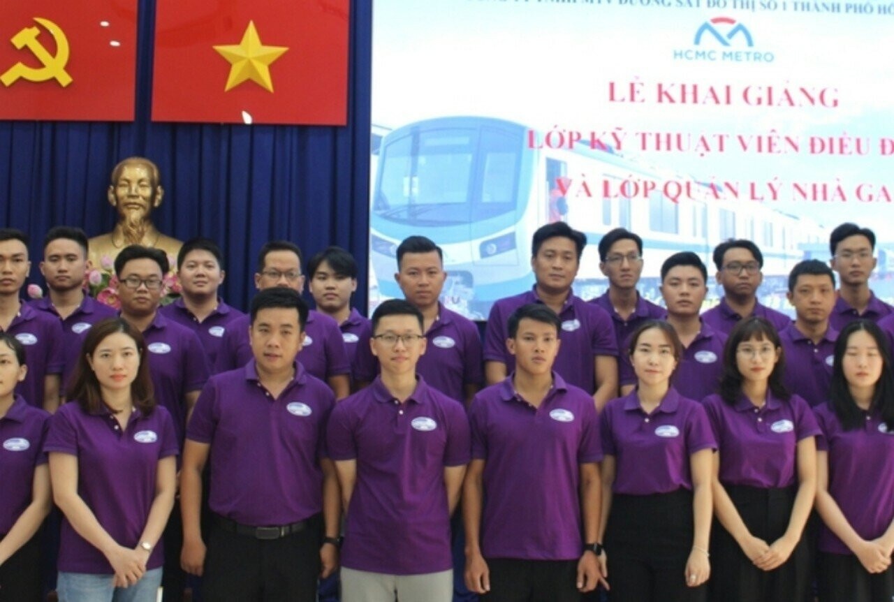 TP.HCM sap co hang chuc lai tau, quan ly metro Ben Thanh - Suoi Tien hinh anh