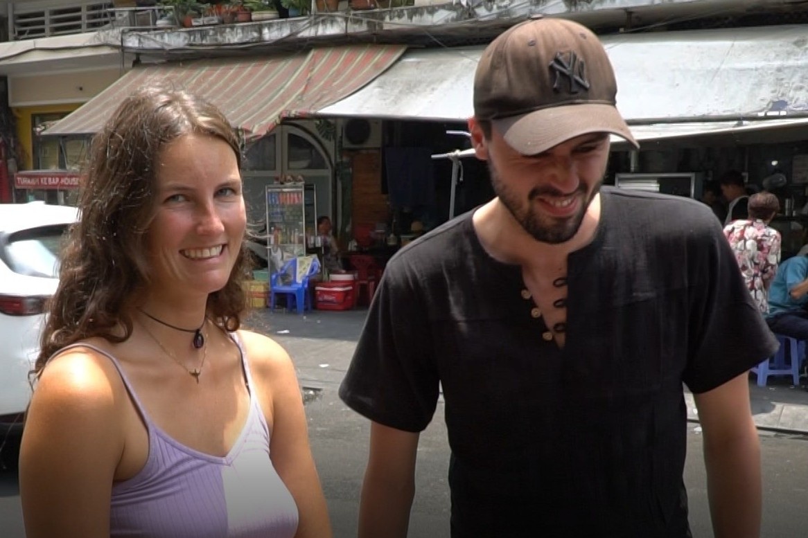 Nhieu quan xa o TP.HCM cho du khach dung toilet mien phi hinh anh