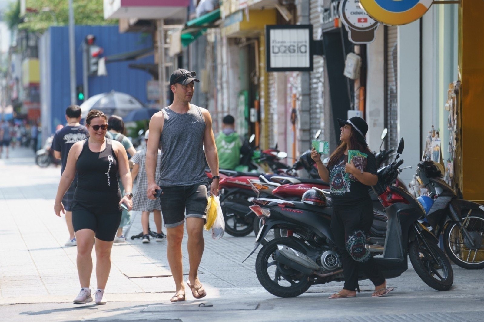 Quan 1 gop y ve phuong an mai che doc duong Le Loi hinh anh