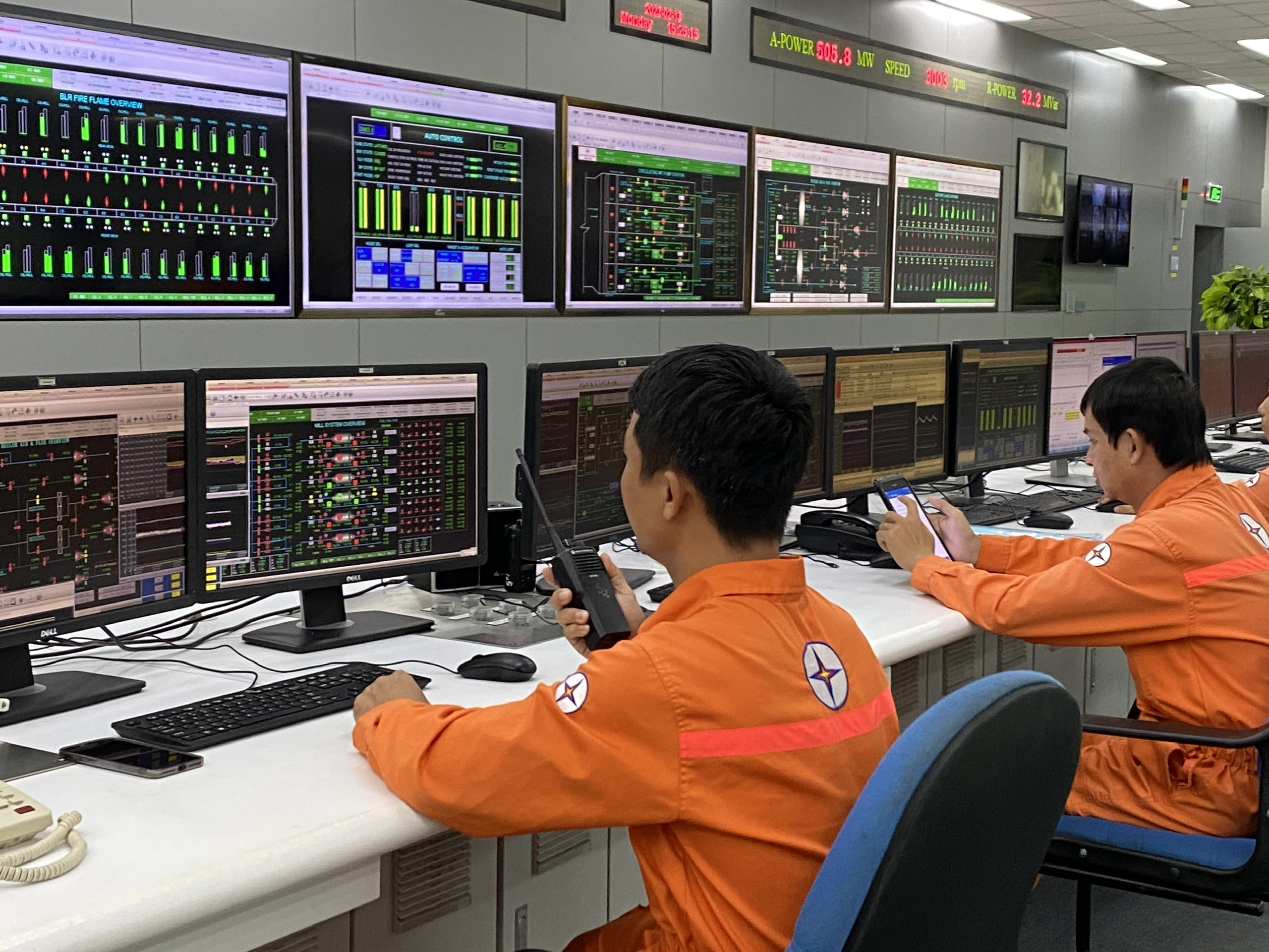 8 nha may dien 145.000 ty dong co tong cong suat 5.726 MW hinh anh