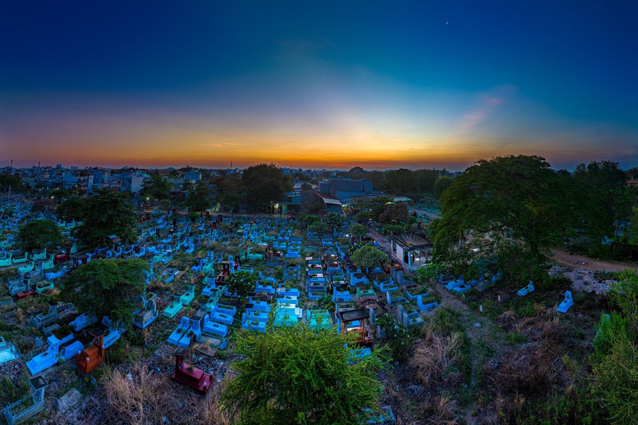 di doi nghia trang anh 12