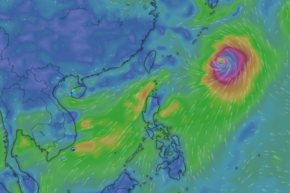 Vung ap thap di chuyen cham, tren bien nhieu noi co gio giat manh hinh anh