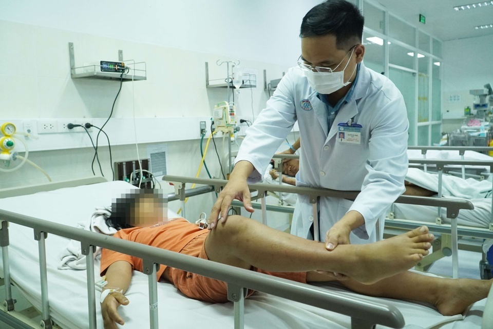 Ngung hoat dong 3 co so san xuat sau vu ngo doc botulium o TP Thu Duc hinh anh