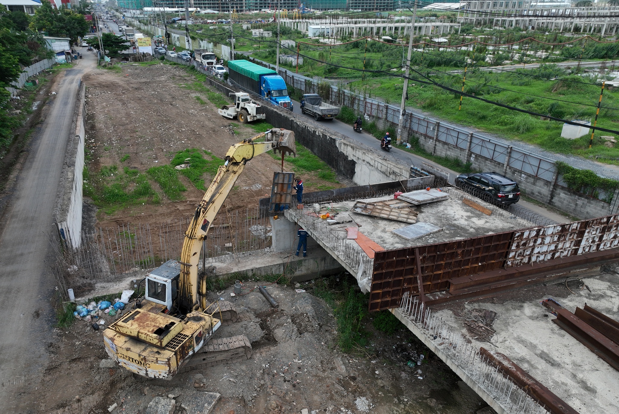 Tai khoi dong 4 du an xay cau quan trong o TP.HCM hinh anh