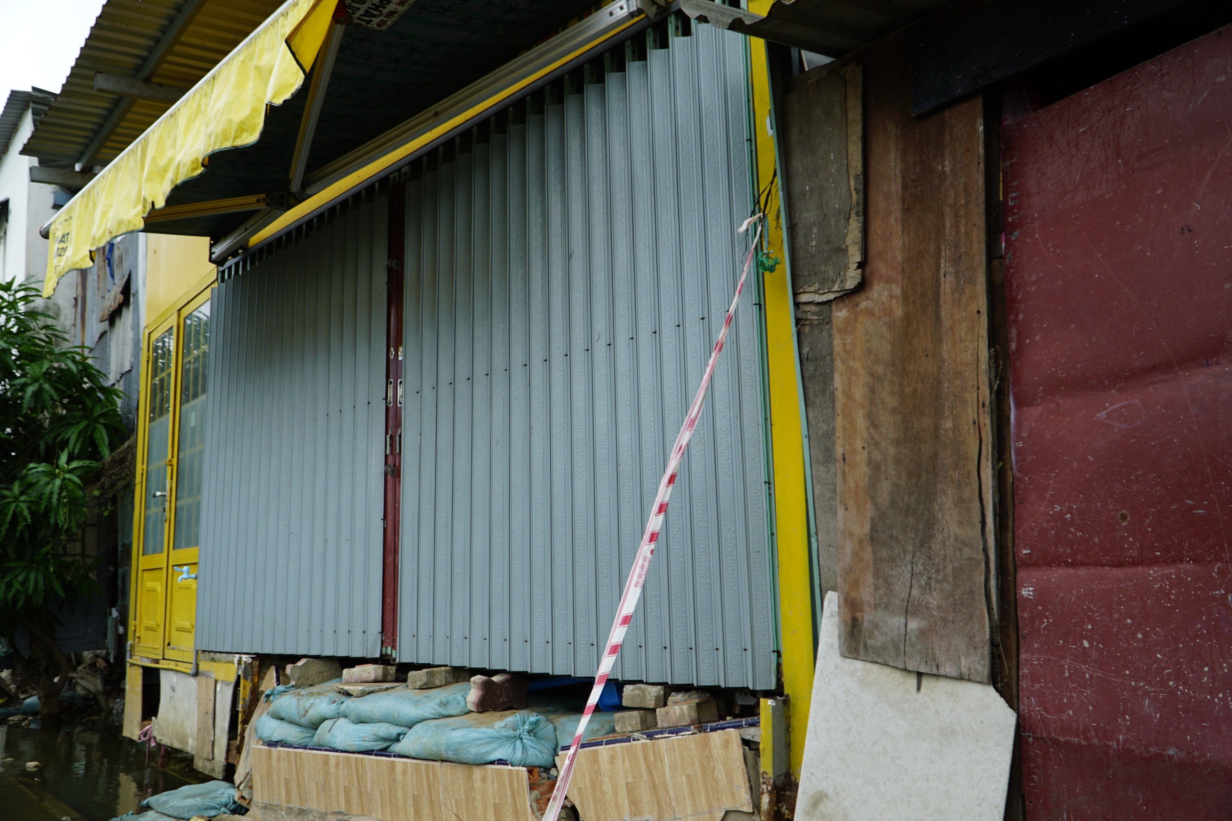 sat lo kenh Thanh Da anh 1