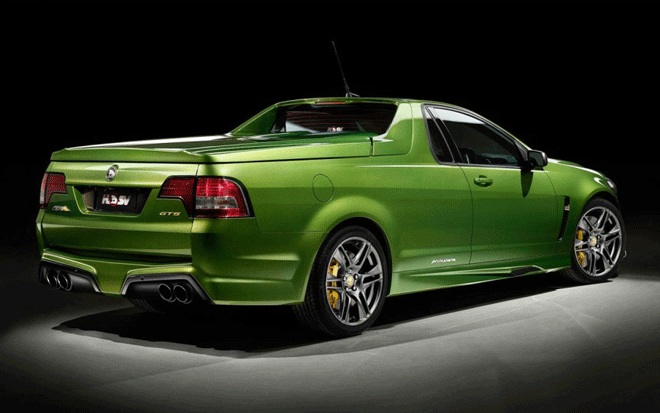 Holden HSV Maloo: Được xem là chiếc xe bán tải nhanh nhất thế giới, thật tiếc khi nó chưa thể chạy ở Mỹ. HSV Maloo GTS sử dụng động cơ siêu tăng áp V8 6.2 lít, sản sinh công suất lên đến 580 mã lực và mômen xoắn cực đại 739 Nm. Nhờ khối động cơ này mà Maloo GTS có khả năng tăng tốc từ 0 - 100 km/h trong 5 giây và đạt vận tốc tối đa khoảng 280 km/h. Ngoài động cơ, Maloo GTS cũng sẽ được trang bị thêm các phụ kiện tăng hiệu suất khác như hệ thống tản nhiệt cho động cơ và hộp số, truyền động vi sai và trục truyền động chịu lực cao, hệ thống treo Magnetic Ride, hệ thống kiểm soát khởi động, bộ lazăng 20 inch, hệ thống phanh AP Racing với 6 xi-lanh và các kẹp phanh bằng nhôm đúc. 