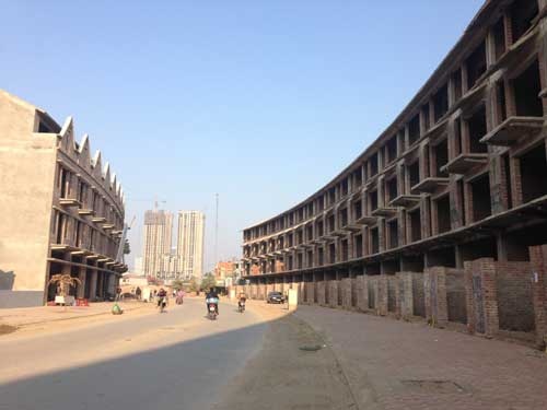 Những dấu hiệu làm giá của cò đất đã khiến cho thị trường có nhiều biểu hiện sốt ảo.