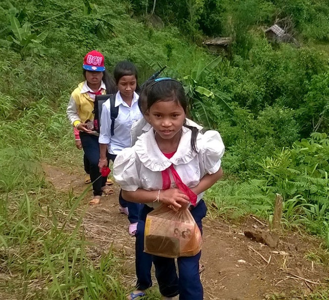 Những đứa trẻ ở Ngọc Linh.