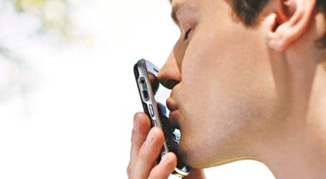 10 he luy suc khoe do nghien dien thoai di dong hinh anh