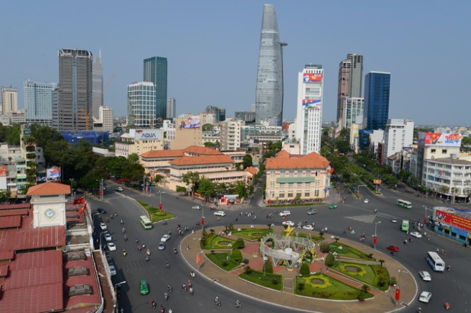 Pho mua sam duoi long dat hinh anh