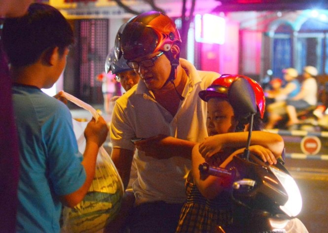 Nguoi Sai Gon 'giai cuu' dua hau Quang Ngai hinh anh