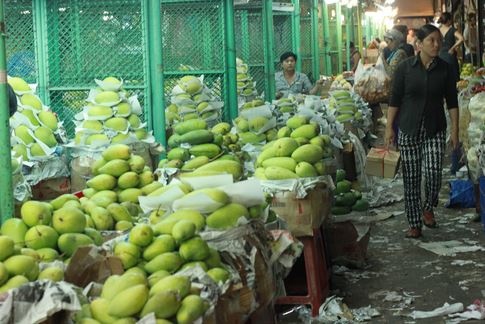 Gia xuong thap, rau cu Viet day lui hang Trung Quoc hinh anh