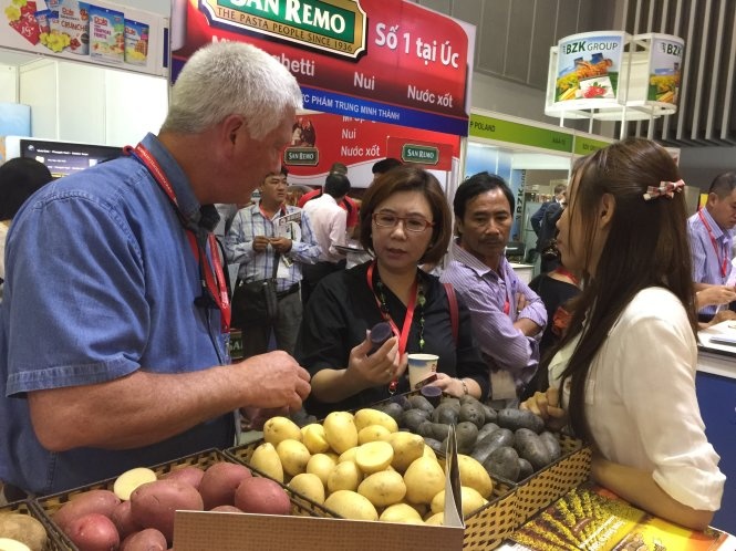 Thuc pham nuoc ngoai chon thi truong Viet hinh anh