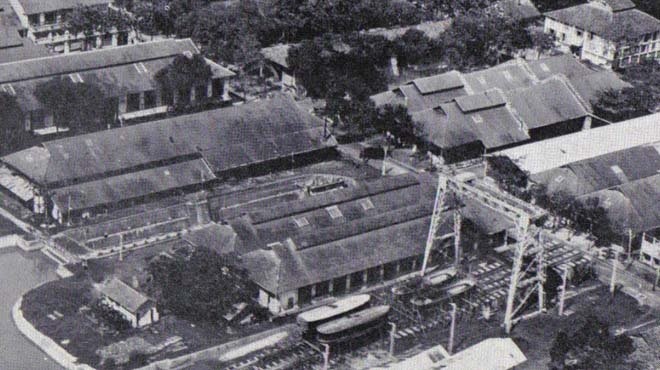 Trước đây đã từng có nhiều ý kiến của các nhà nghiên cứu nêu cần bảo tồn nguyên trạng thủy xưởng Ba Son. Ụ tàu Ba Son trong ảnh chụp từ năm 1943 - Ảnh tư liệu.