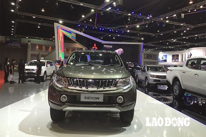 Mitsubishi Triton mới ra mắt tại triển lãm Bangkok 2015.