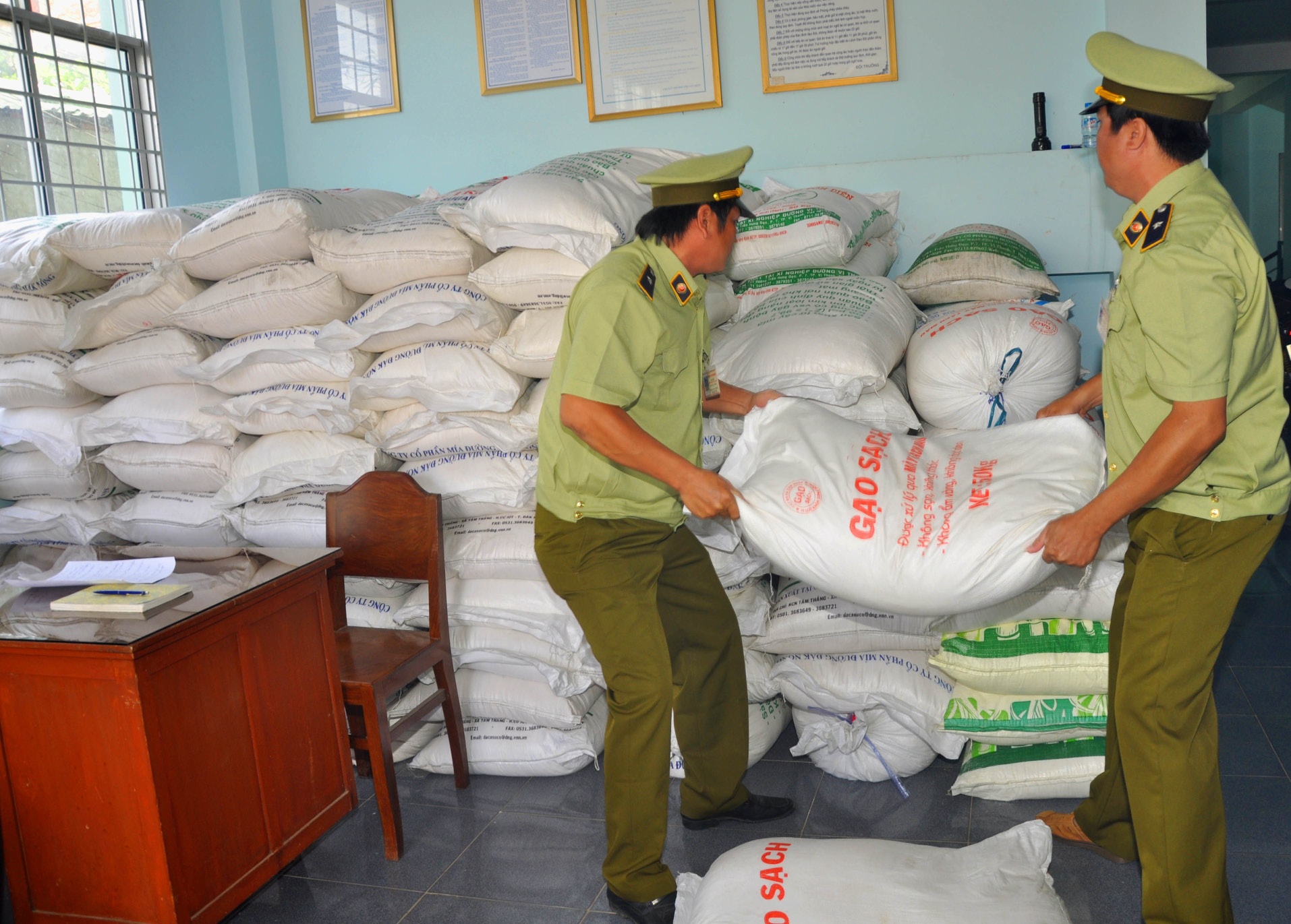 Nau duong cat thanh duong cuc de tieu thu hinh anh