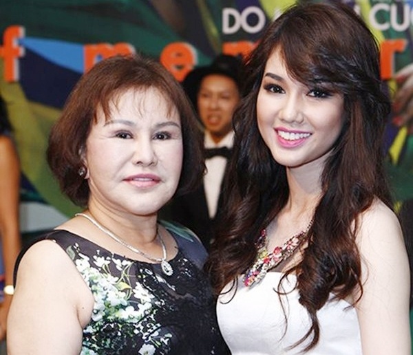  Ngay sau đám rước dâu khủng, mẹ chồng MC Quỳnh Chi bị tố quỵt nợ.