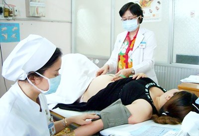 Ty le phu nu nhiem HIV tang manh hinh anh