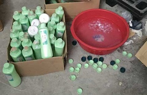 Một số mỹ phẩm kém chất lượng vừa bị phát hiện tại TP HCM.