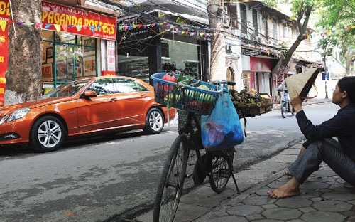 Cuoc chien gia xe: Doanh nghiep nhap oto 'phan phao' hinh anh