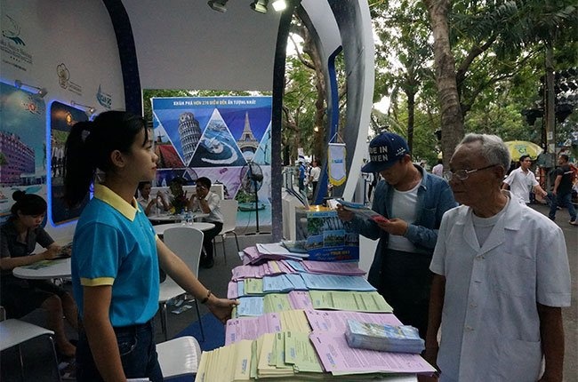 400 cong ty lu hanh quoc te co the bi rut giay phep hinh anh