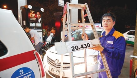 Vi sao Petrolimex lai lon? hinh anh