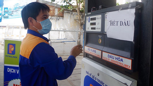 Petrolimex tang loi nhuan, giam ty le so huu nha nuoc 65-75% hinh anh