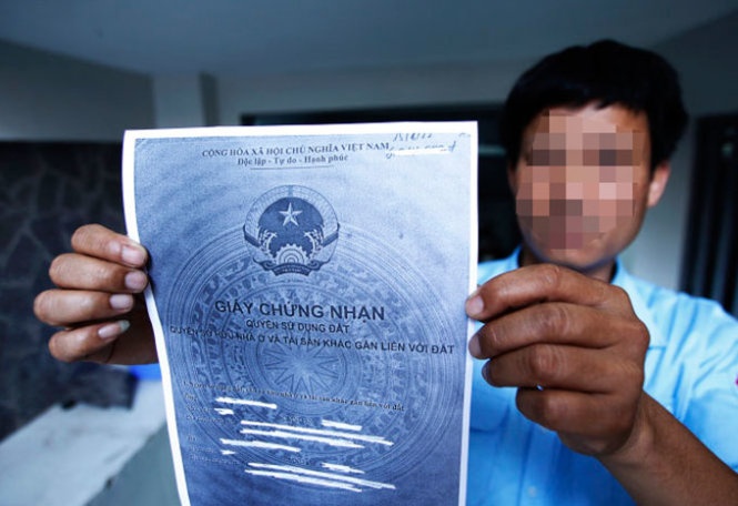 Một mẫu giấy chứng nhận quyền sử dụng đất, quyền sở hữu nhà ở và tài sản khác gắn liền với đất.