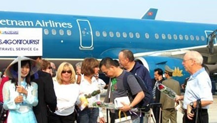 Vietnam Airlines noi gi ve viec tang gia ve? hinh anh