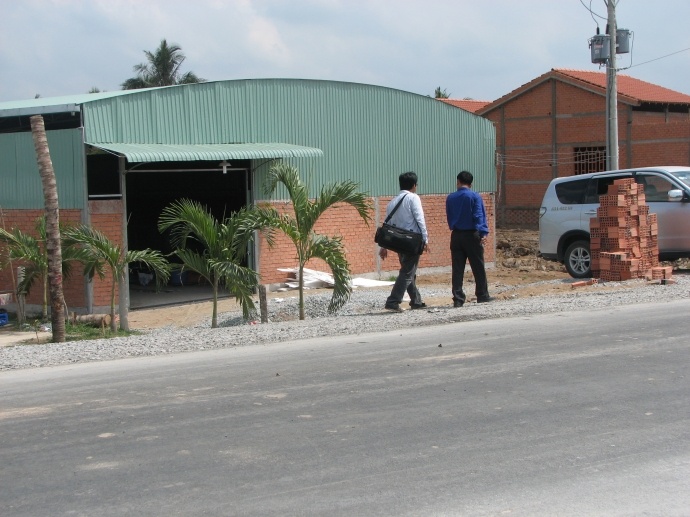 Nguoi Trung Quoc den Tien Giang mua hoa thanh long hinh anh