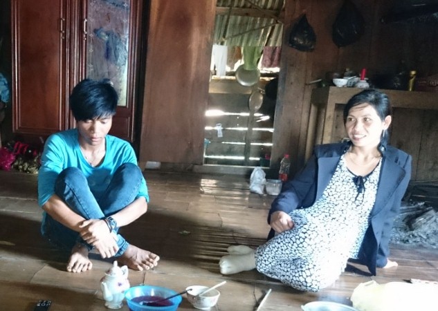 Là nạn nhân của bán hàng đa cấp, Đinh Văn Nhu buồn rầu vì mất tiền.