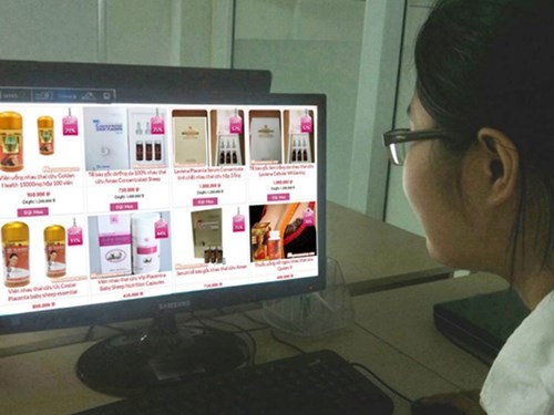 Thuc pham chuc nang xach tay: Thi truong dang bi tha noi hinh anh