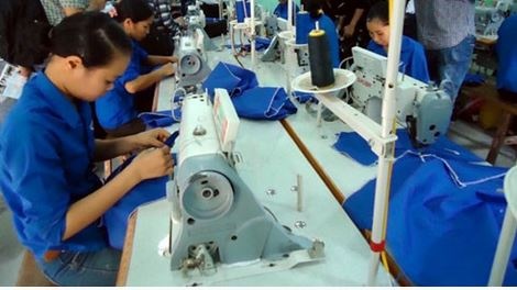 Tang luong: Doanh nghiep khong vui, nguoi lao dong cung lo hinh anh