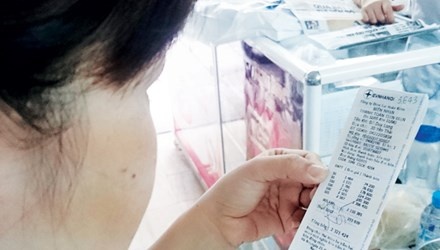 Gia dien: Bo Cong Thuong chan da bong, mieng thoi coi hinh anh