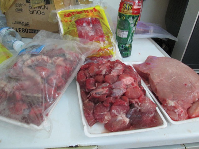 Thit nhim gia re, co tin duoc? hinh anh