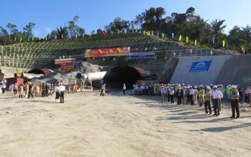 'Cu nguoc dong' hon 4.000 ty cua mot du an giao thong hinh anh