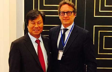 Ty phu My muon dau tu gi vao Viet Nam? hinh anh