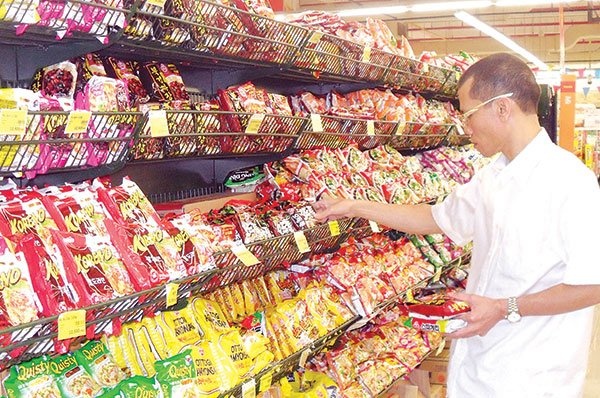 Thi truong mi an lien: Chua, cay, nong, kho nuot! hinh anh