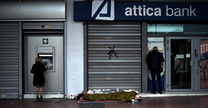 Ngan hang o Hy Lap mo cua tro lai tu hom nay hinh anh