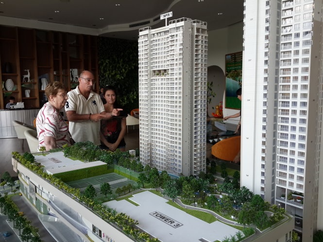 Vị khách người Pháp xem dự án The Estella Heights (Q.2).