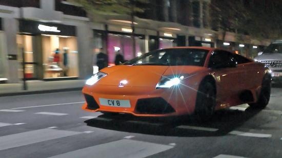 Thành phố vốn là nơi con người cần sự yên bình chứ không phải là nơi phô diễn những cú nẹt pô, rú ga ầm ĩ.