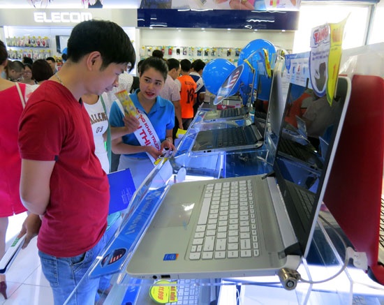 Thị trường laptop đang diễn ra sự cạnh tranh quyết liệt của các hãng như Acer, Dell, Lenovo, Asus, HP, Toshiba…