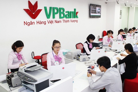Sep manh tay, nhan vien VPBank nhan luong gay 'ghen ti' hinh anh