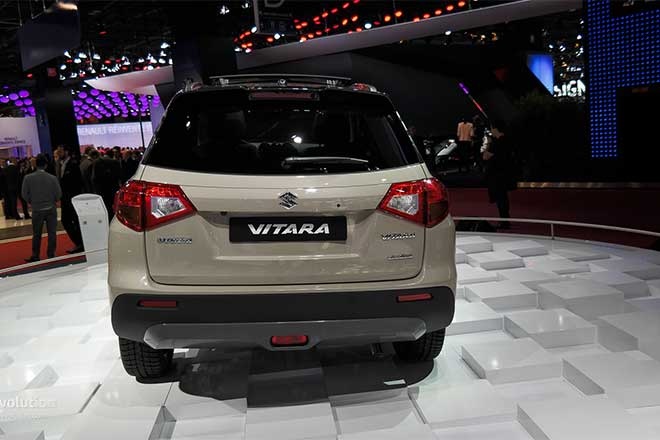 Xe sử dụng động cơ 1.6 lít công suất 120 mã lực tại vòng tua máy 6.000 vòng/phút và mô-men xoắn cực đại 156 Nm ở vòng tua máy 4.400 vòng/phút, hợp số tự động 6 cấp.