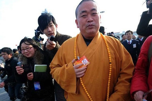 Nguoi phu nu duoc cho la nhan tinh cua su phu Thieu Lam Tu hinh anh