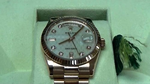 Chieu doc an tien hoan thue hinh anh